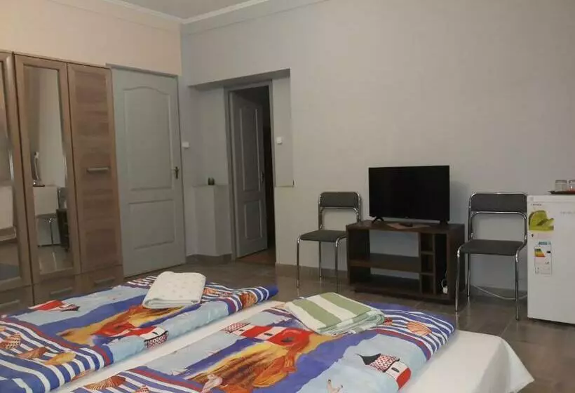 Aamiaismajoitus (B&B) Kisdiófa Panzió és Vendéglő