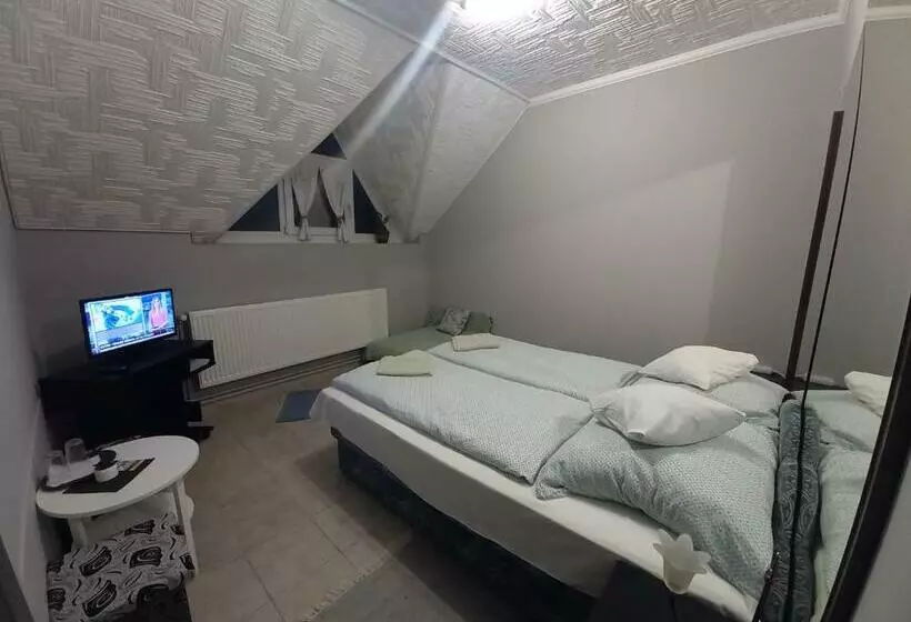 Aamiaismajoitus (B&B) Kisdiófa Panzió és Vendéglő