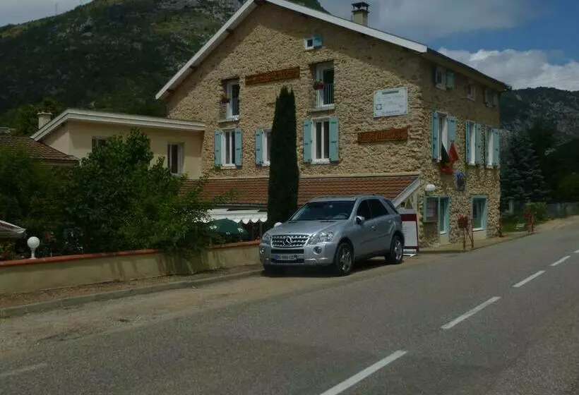 Aamiaismajoitus (B&B) La Petite Auberge De Niaux