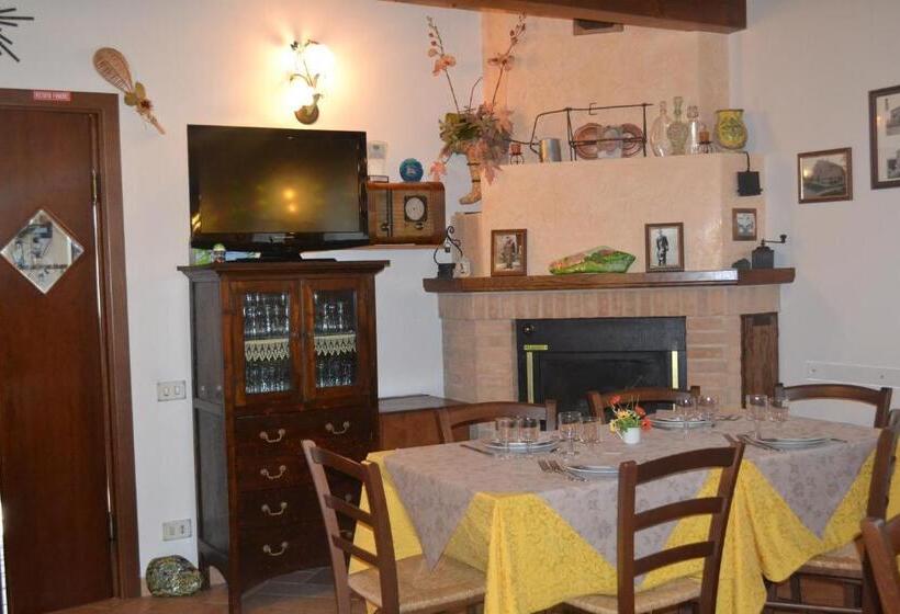 ホテル Agriturismo Montorso