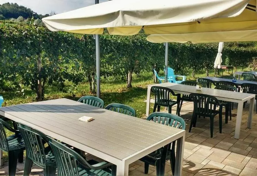 ホテル Agriturismo Scribano