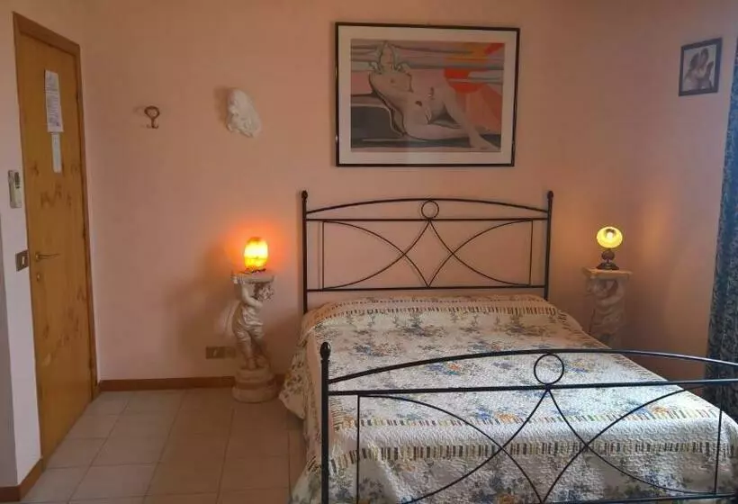 ホテル Azienda Agrituristica Piccolo Ranch