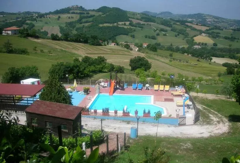 ホテル Azienda Agrituristica Piccolo Ranch