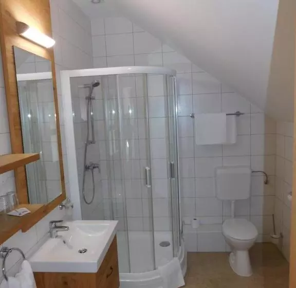 Hotelli Hódoséri Vadászház