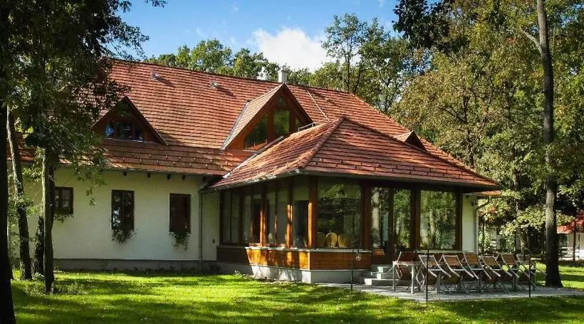 Hotelli Hódoséri Vadászház