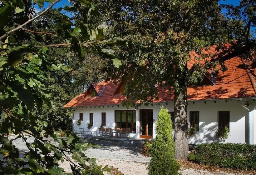 Hotelli Hódoséri Vadászház