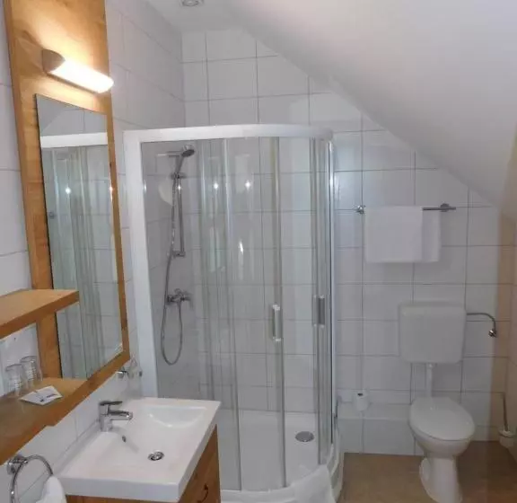 Hotelli Hódoséri Vadászház