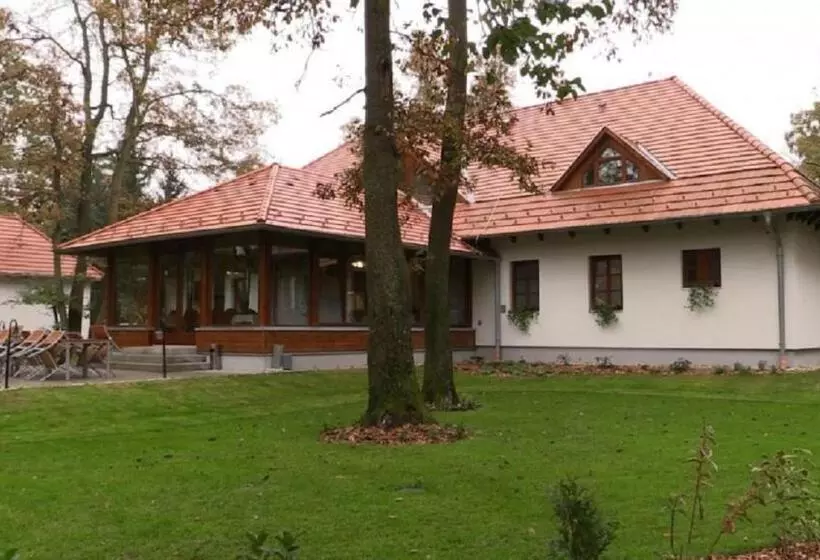 Hotelli Hódoséri Vadászház