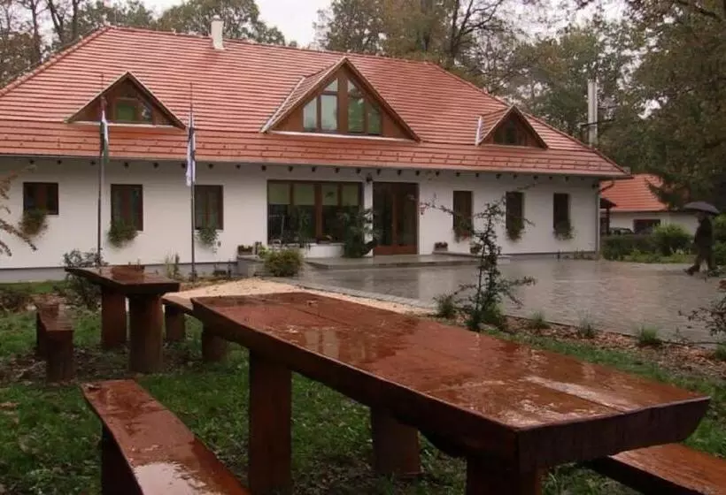 Hotelli Hódoséri Vadászház