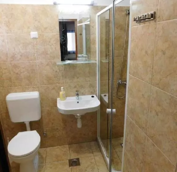 Hotelli Hódoséri Vadászház