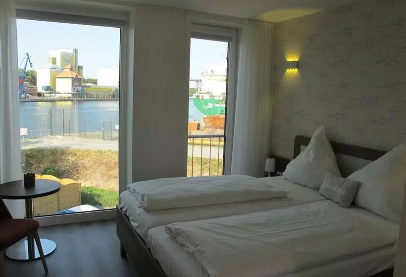 ホテル Kanal Haus Das Gästehaus Direkt Am Nok