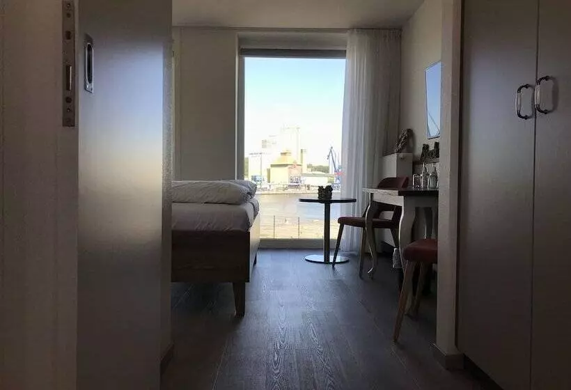 ホテル Kanal Haus Das Gästehaus Direkt Am Nok