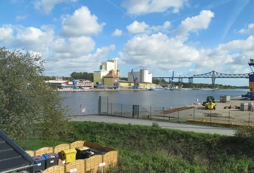 ホテル Kanal Haus Das Gästehaus Direkt Am Nok