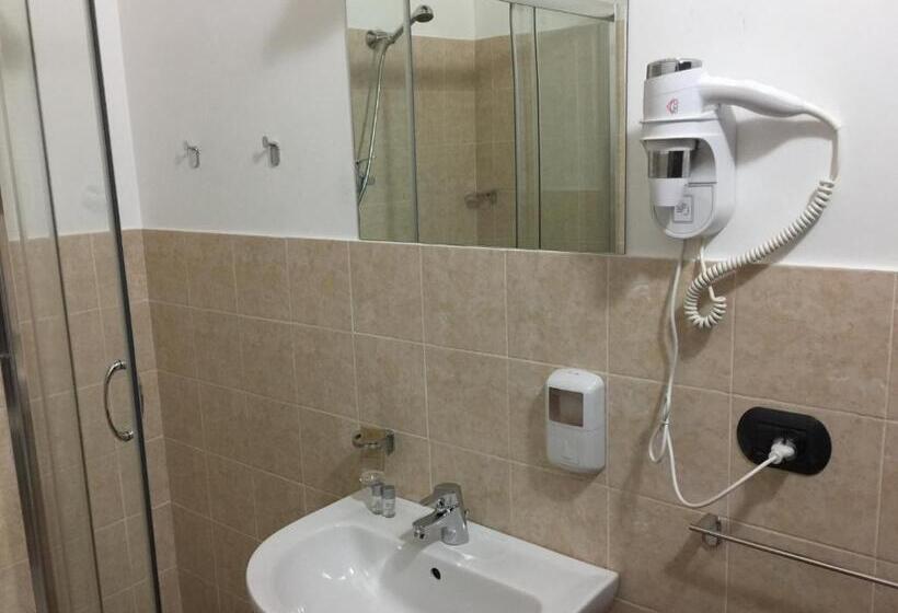 Отель Oasi Di Francesca