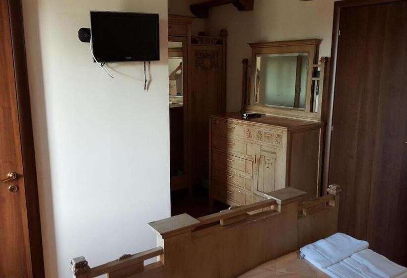 Отель Oasi Di Francesca