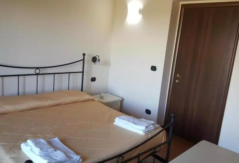 هتل Oasi Di Francesca