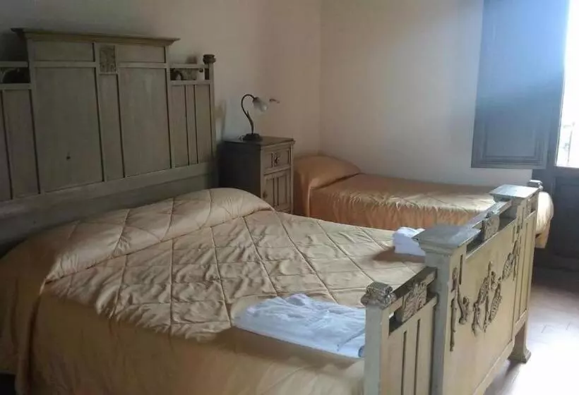 هتل Oasi Di Francesca