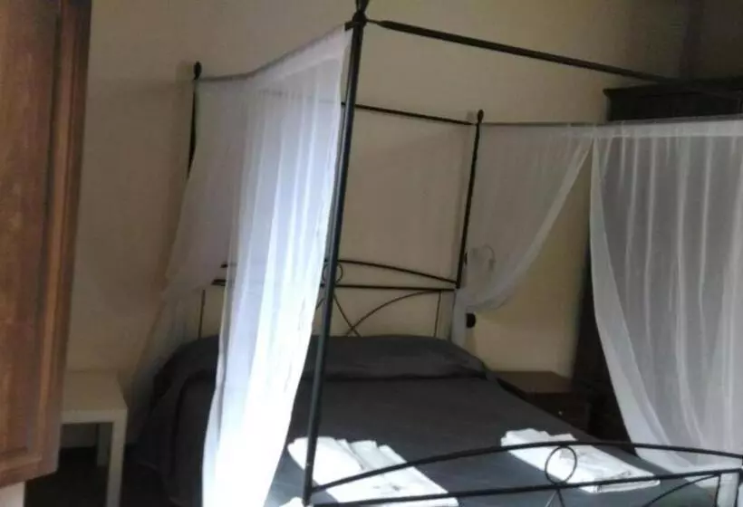 هتل Oasi Di Francesca