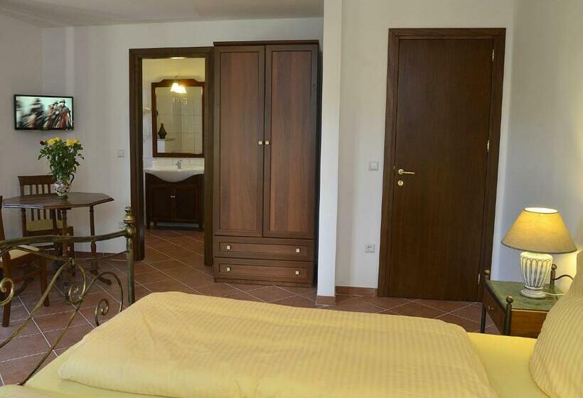 בית מלון כפרי Restaurant La Corona