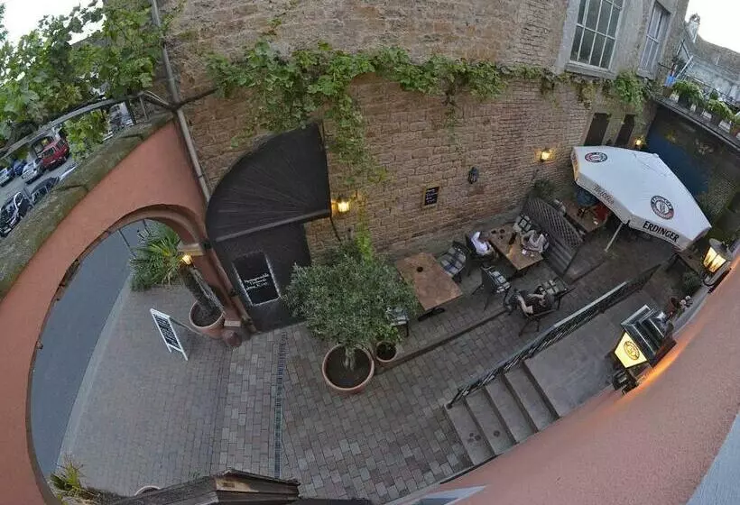 Hotelli Restaurant La Corona