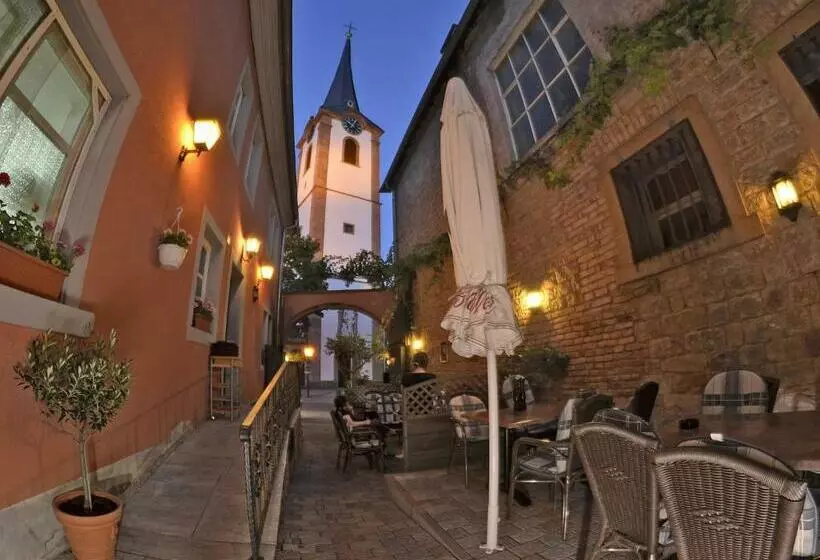 Hotelli Restaurant La Corona