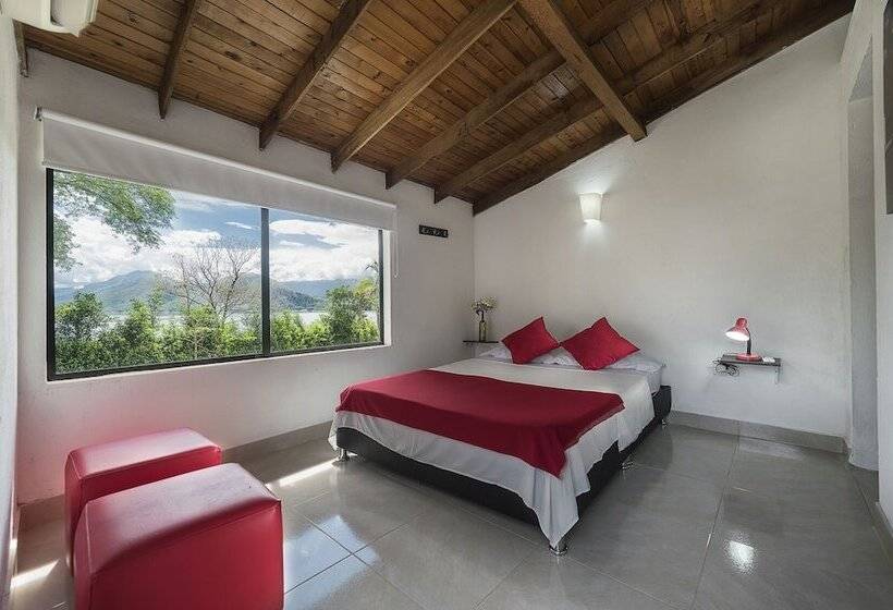 Отель San Marcelino De Las Rosas