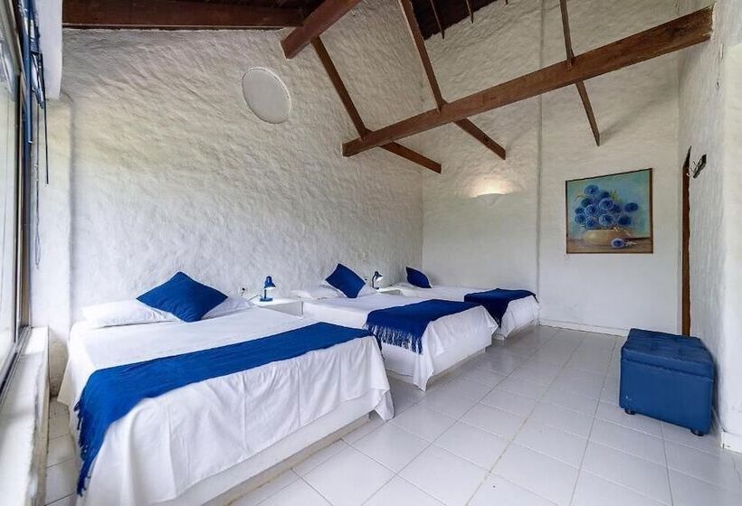 Отель San Marcelino De Las Rosas