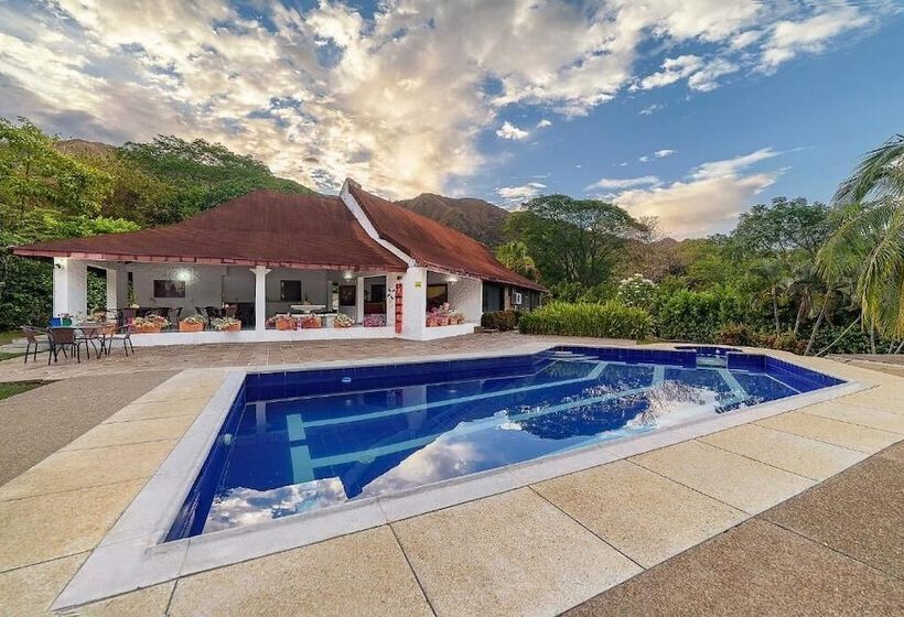 Отель San Marcelino De Las Rosas