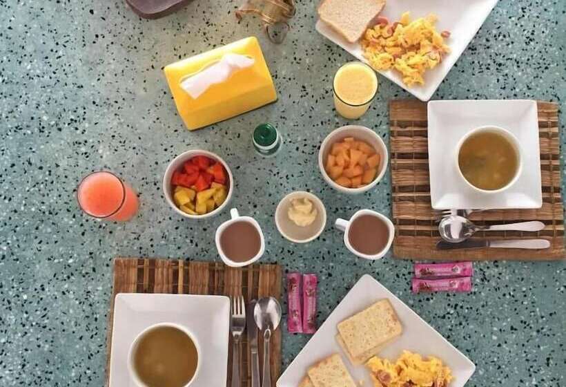 Отель San Marcelino De Las Rosas