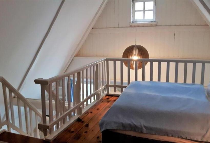 Landsitzhotel Und Seminarium Peterhof