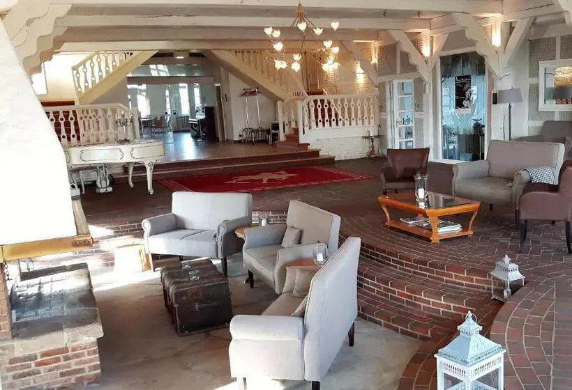 Landsitzhotel Und Seminarium Peterhof