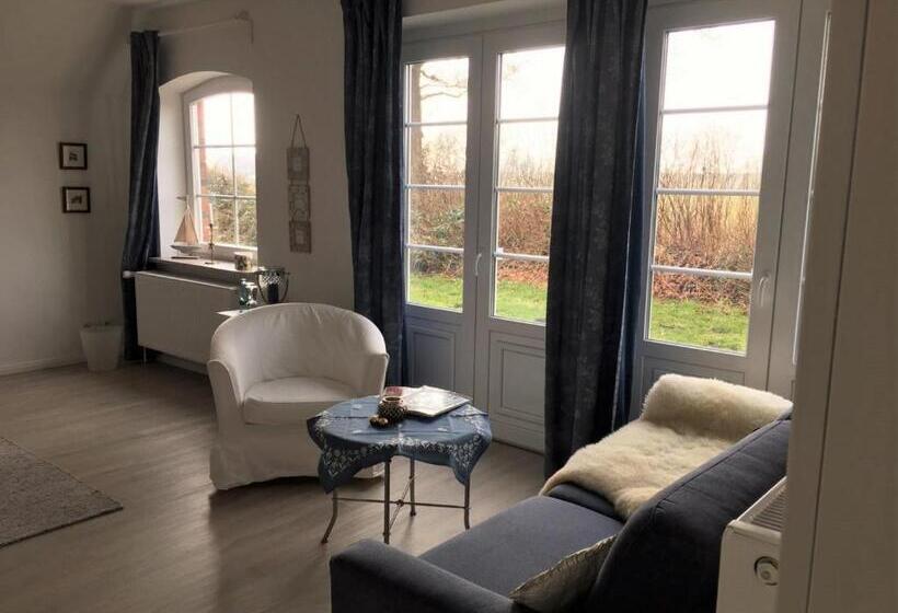 Landsitzhotel Und Seminarium Peterhof