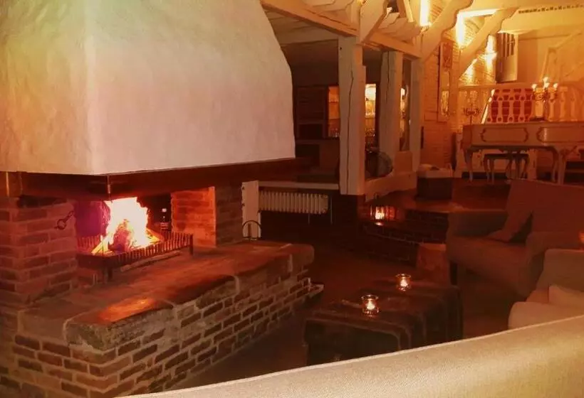 Landsitzhotel Und Seminarium Peterhof