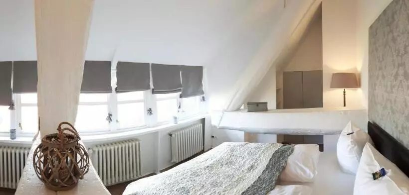 Landsitzhotel Und Seminarium Peterhof