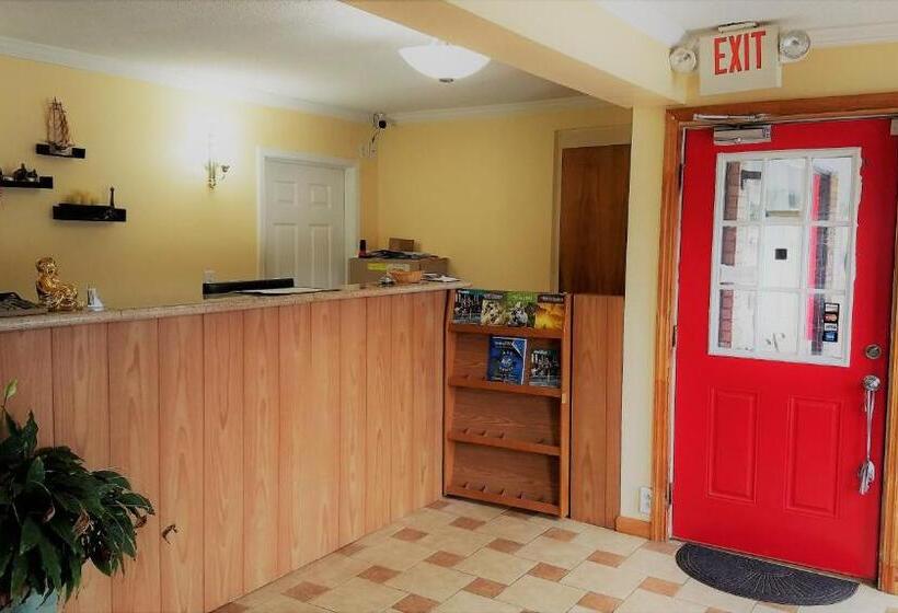 فندق على الطريق Roadway Inn Troy