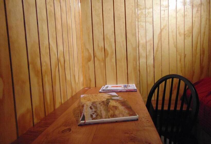 Panzió Cafe & Hostal Acurruka