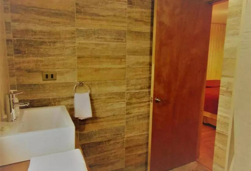 Majatalo Cafe & Hostal Acurruka