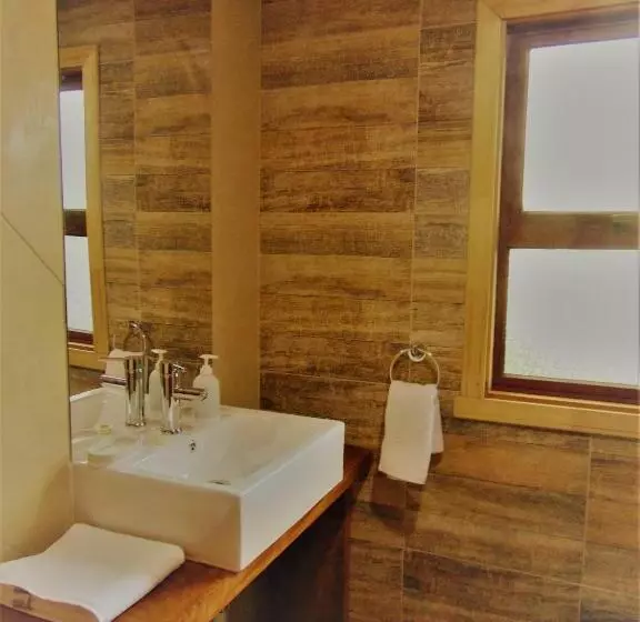 Majatalo Cafe & Hostal Acurruka