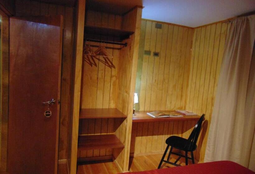 Panzió Cafe & Hostal Acurruka