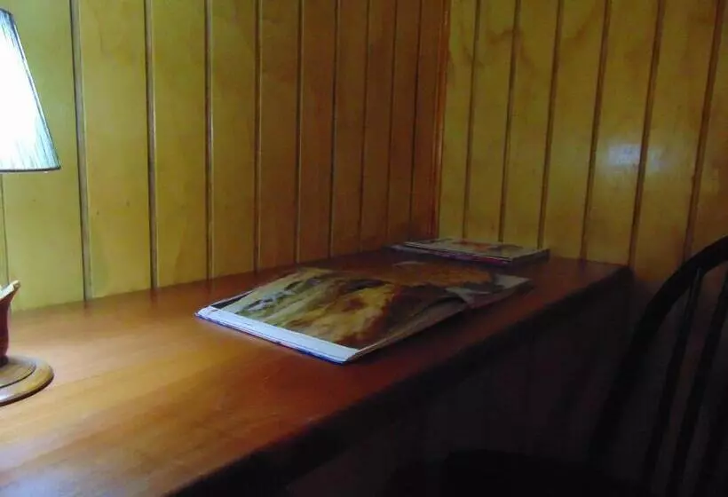 Majatalo Cafe & Hostal Acurruka