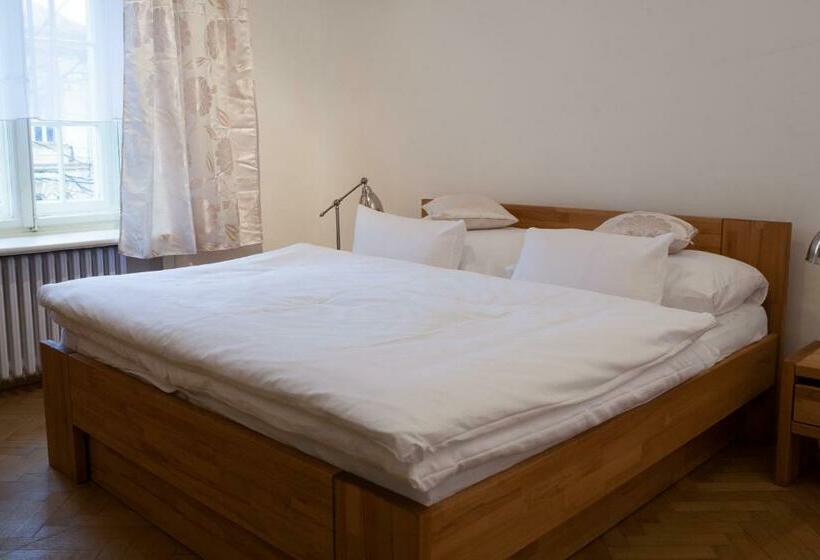 بنسيون Villa Cafe