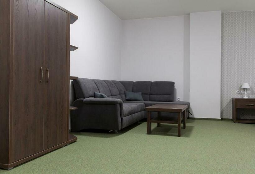 بنسيون Villa Cafe