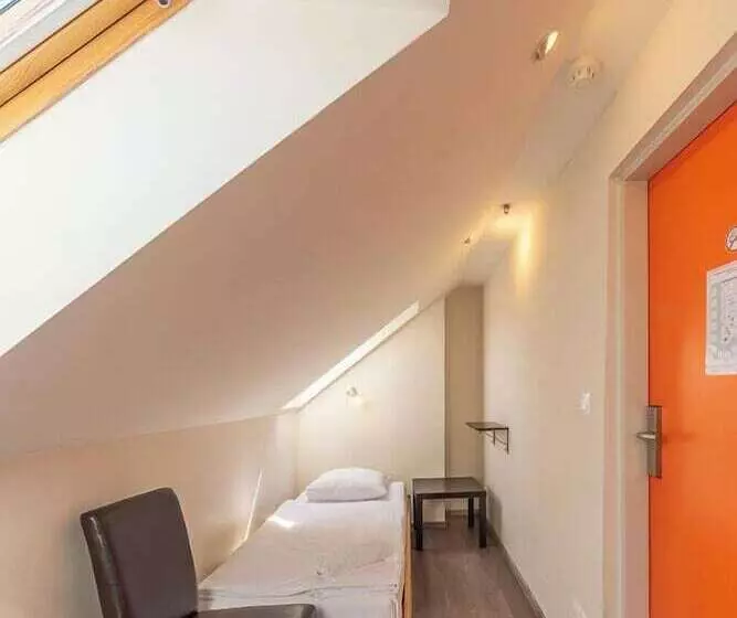 مسافرخانه Minimino