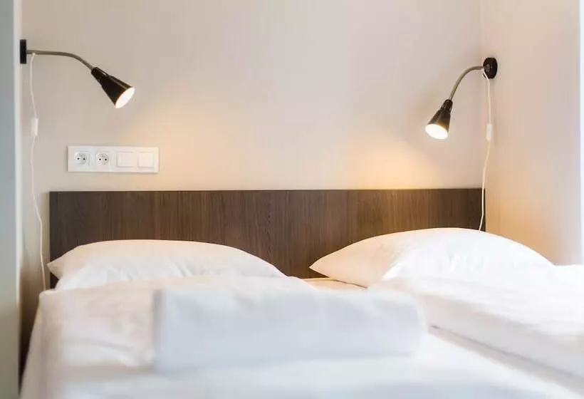 مسافرخانه Minimino