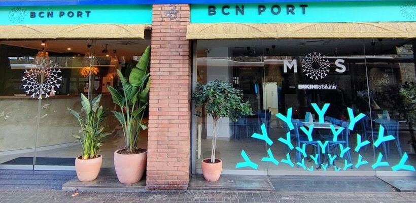 Хостел YOMO Bcn Port