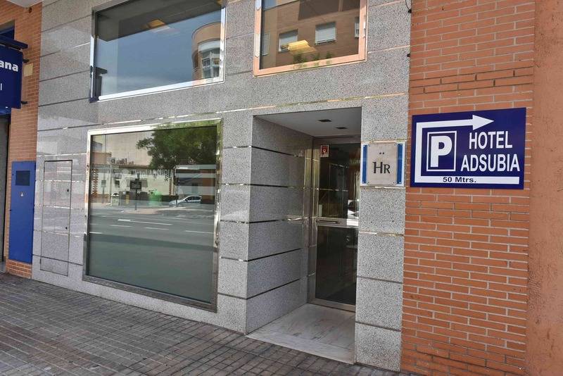 호텔 Adsubia