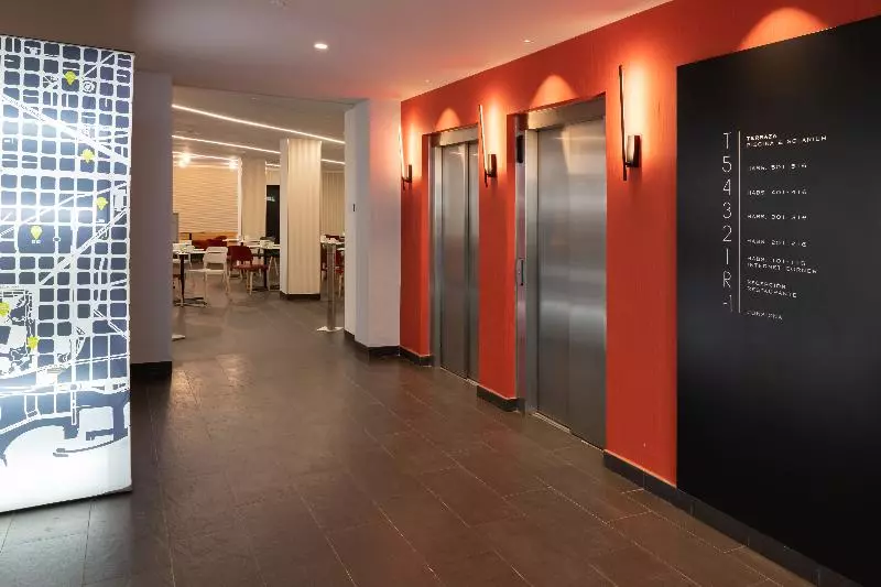 Отель Ciutat De Barcelona