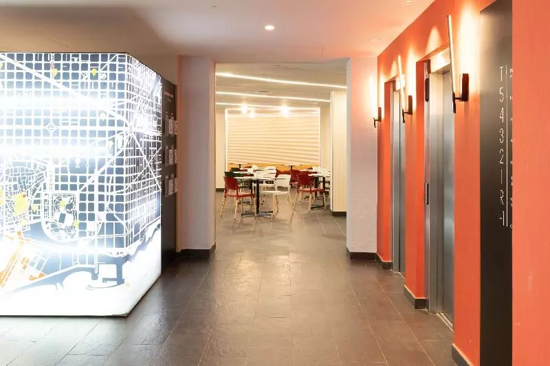 Отель Ciutat De Barcelona