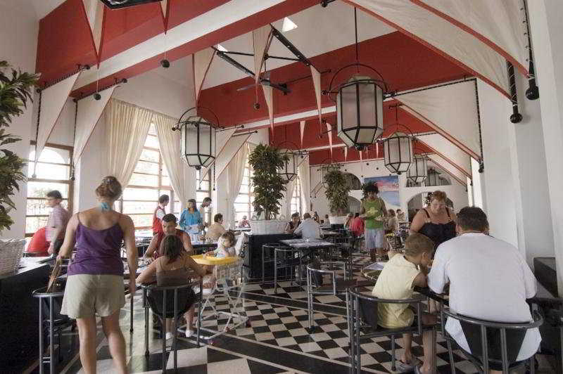 בית מלון כפרי El Pueblo Tamlelt