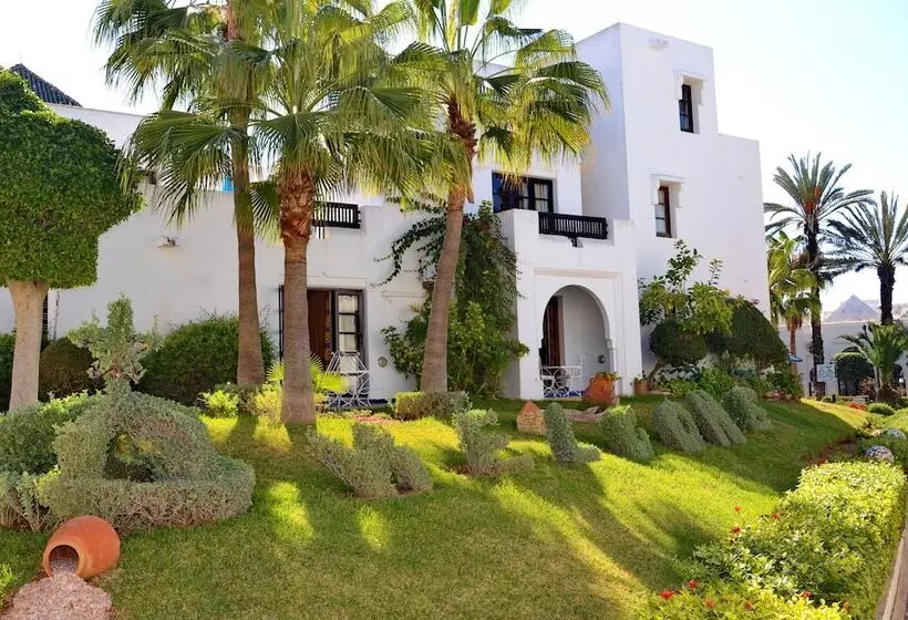 酒店 El Pueblo Tamlelt